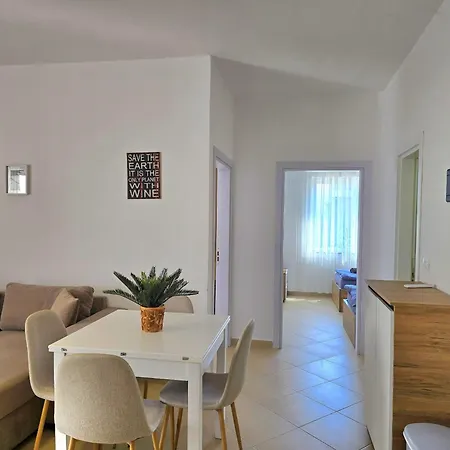 شقة Happy Qerret 097 غوليم