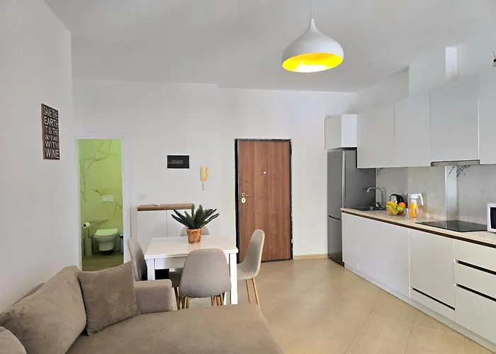 Happy Qerret 097 * Golem (Tirana)