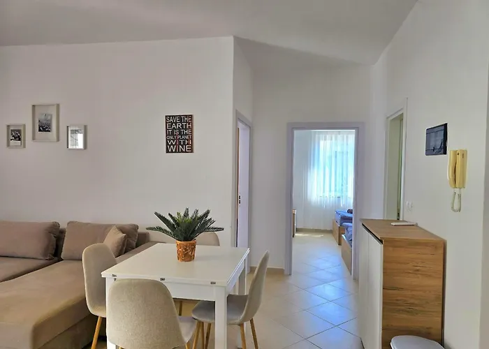 Apartment Happy Qerret 097 Golem (Tirana)